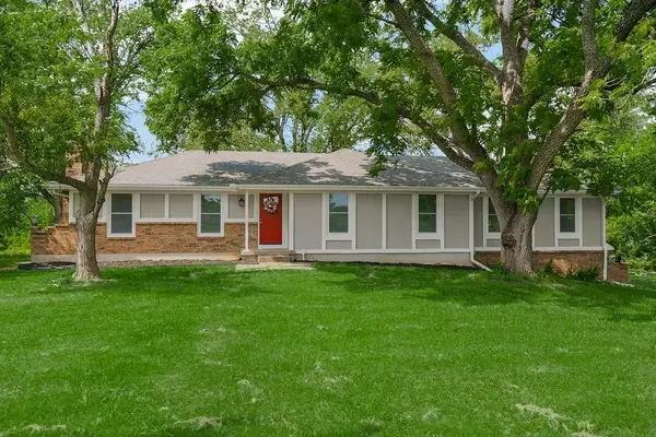 7910 E 233rd Street, Peculiar, MO 64078