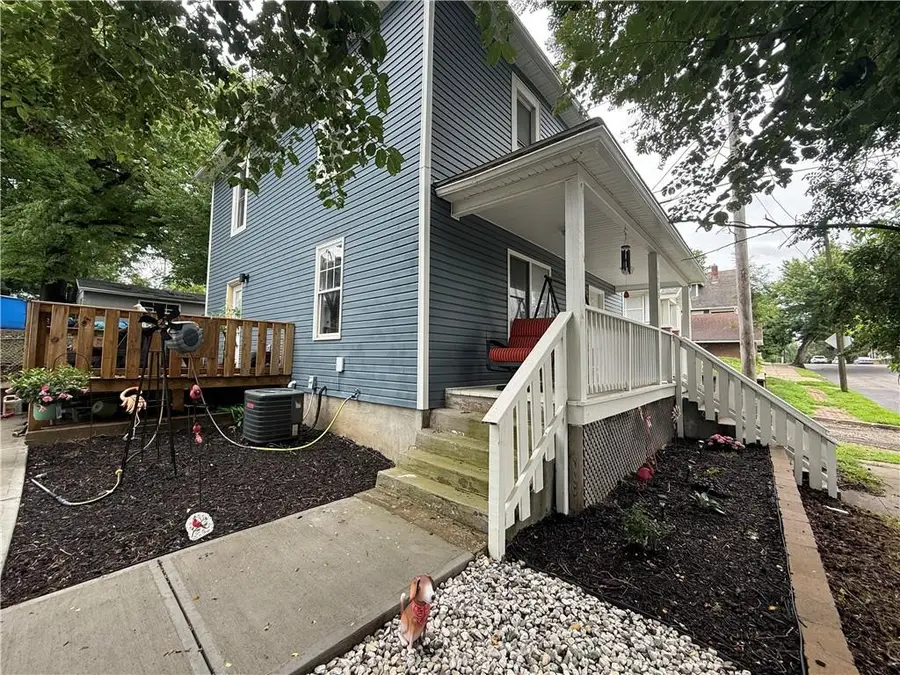 1113 N 18th Street, Saint Joseph, MO 64501 - #2