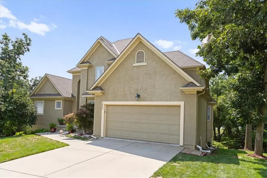 1829 SW Twincreek Place, Blue Springs, MO 64015 - #3