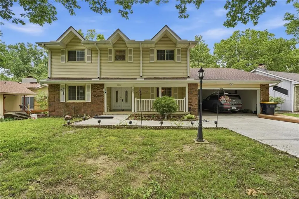 5528 NW Verlin Drive, Kansas City, MO 64152 - #1