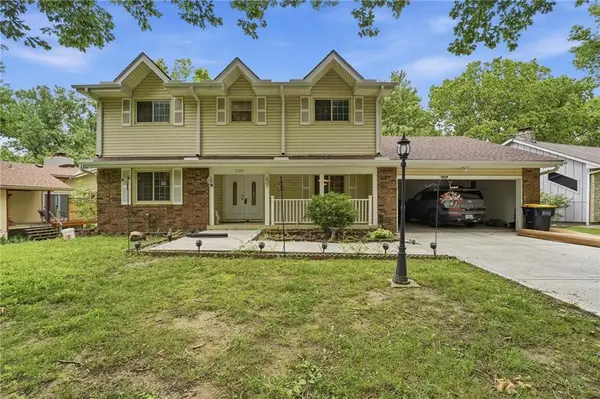 5528 NW Verlin Drive, Kansas City, MO 64152