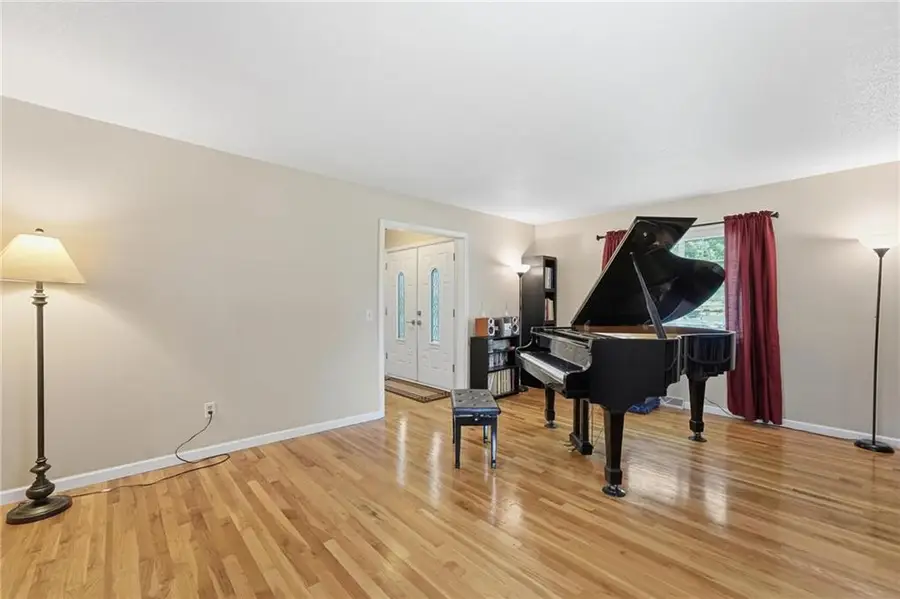 5528 NW Verlin Drive, Kansas City, MO 64152 - #3