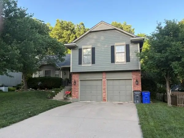 12115 S Alcan Street, Olathe, KS 66062