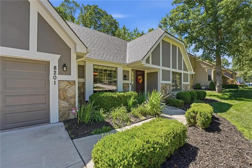 8201 N Oregon Drive, Kansas City, MO 64151 - #1