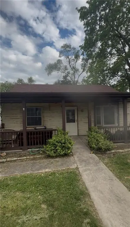 5009 Woodend Avenue, Kansas City, KS 66106 - #2