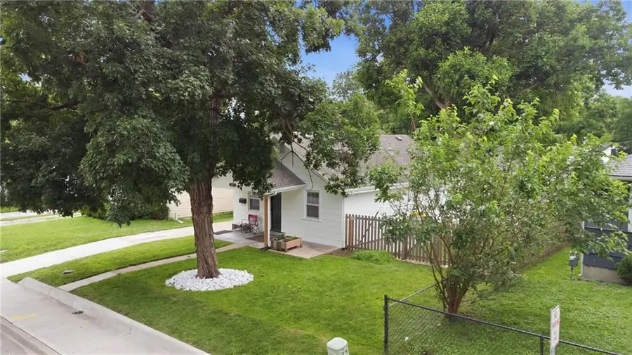 4738 Canterbury Street, Roeland Park, KS 66205 - #3