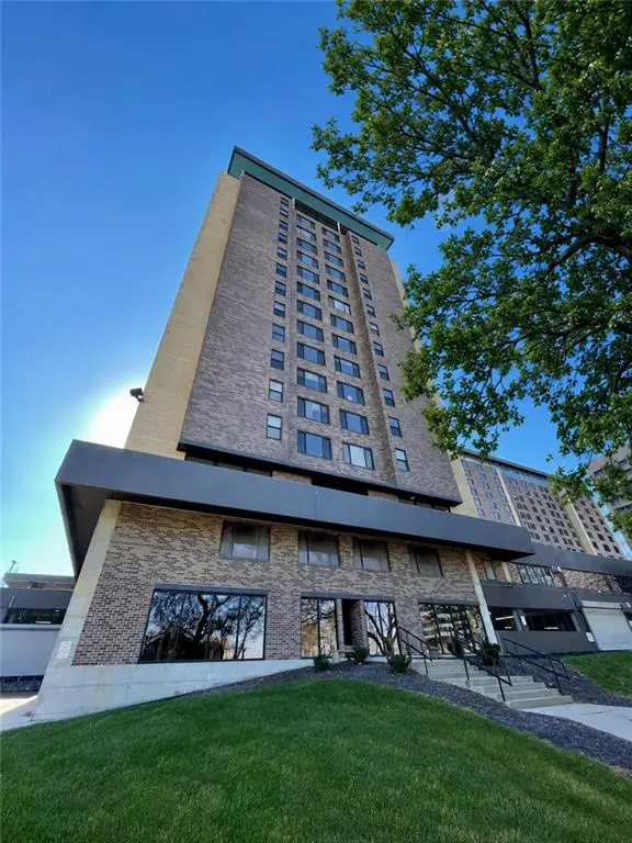 700 E 8th Street #4D, Kansas City, MO 64106