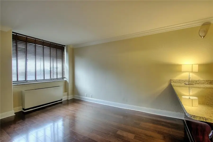700 E 8th Street #4D, Kansas City, MO 64106 - #2