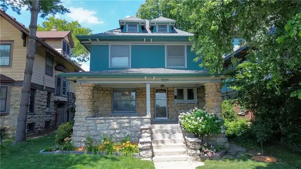 3644 Wyandotte Street, Kansas City, MO 64111