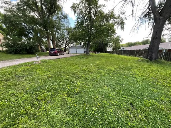 419 S Orange Street, Cameron, MO 64429