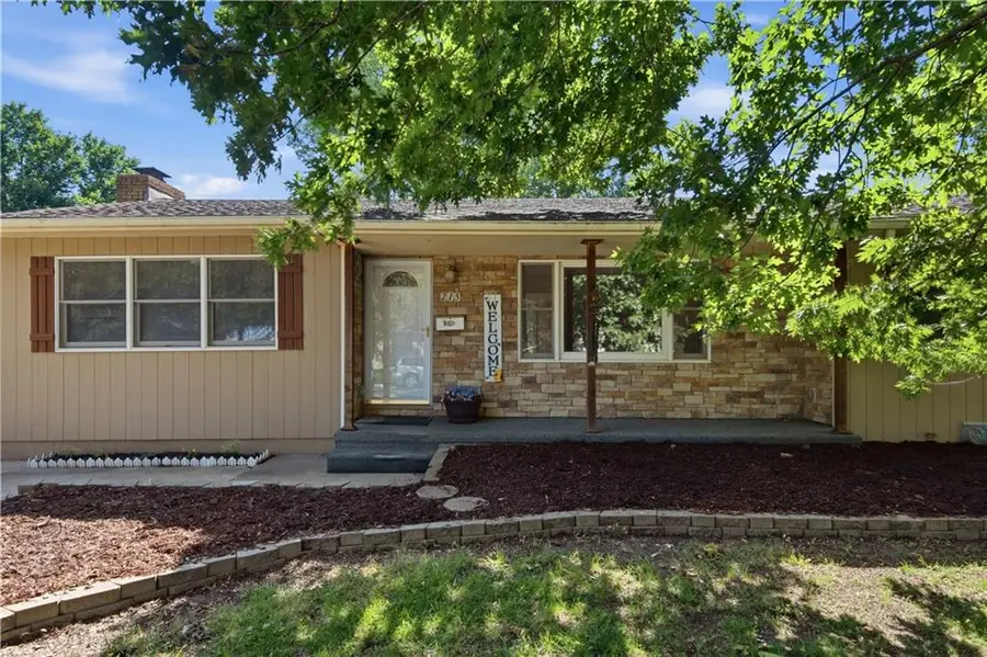 215 N Maple Street, Gardner, KS 66030 - #2