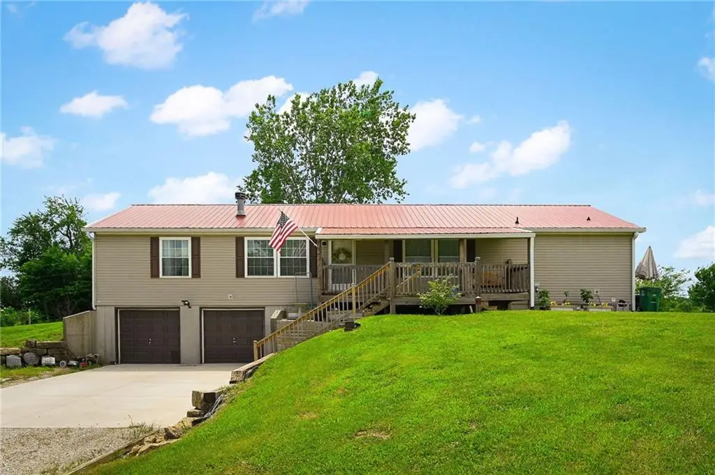 22812 S Valley Road, Pleasant Hill, MO 64080 - #1
