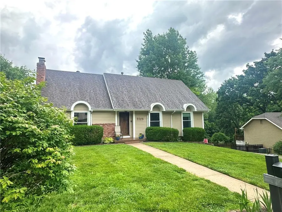 5523 NW Seminole Drive, Kansas City, MO 64152 - #2