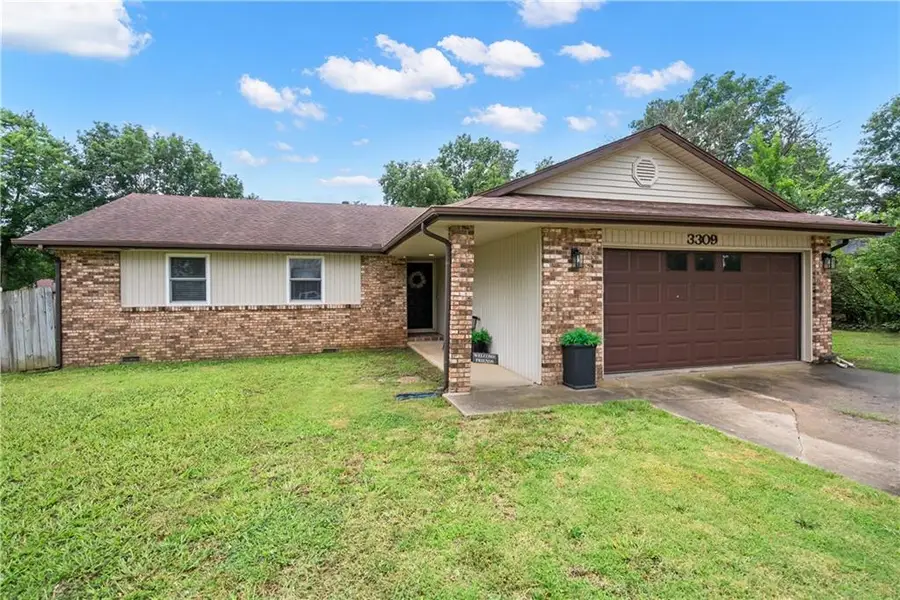 3309 W 2nd Street, Coffeyville, KS 67337 - #2