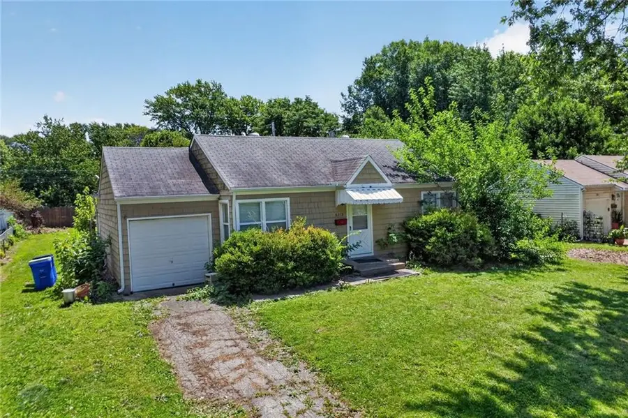 8219 Woodward Street, Overland Park, KS 66204 - #2