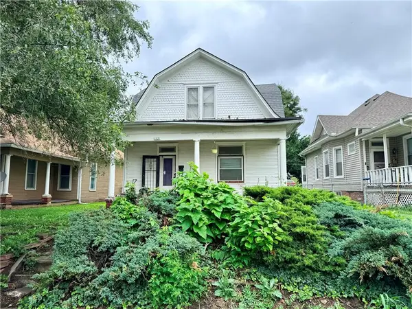 1321 Garfield Avenue, St Joseph, MO 64503