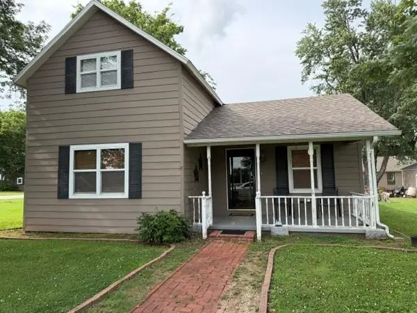 901 E 5th Street, Altamont, KS 67330