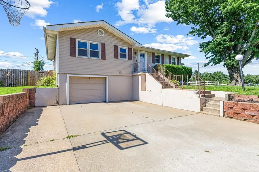 3911 Bucher Drive, Saint Joseph, MO 64503 - #3