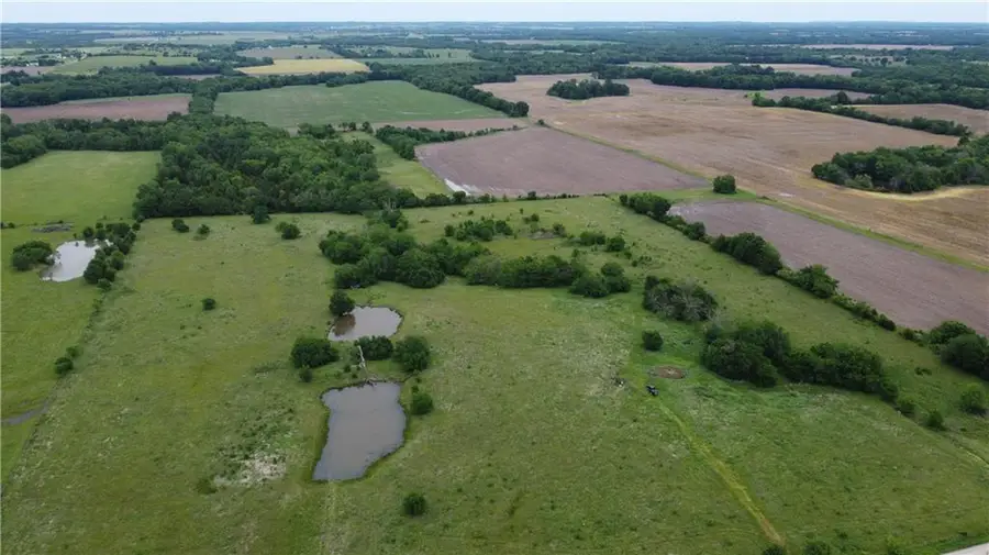 000 Wagon Road, Mapleton, KS 66754 - #2
