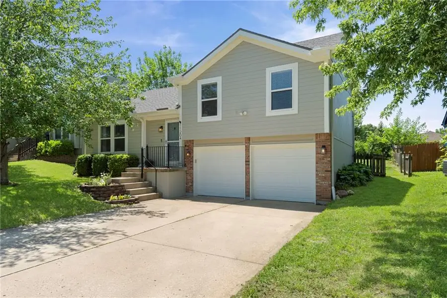 11204 N Booth Avenue, Kansas City, MO 64157 - #2