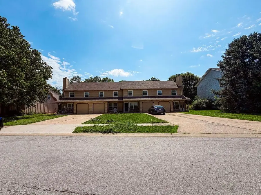 745-51 SE Country Lane, Lees Summit, MO 64063 - #2
