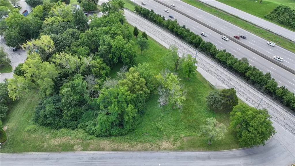 6217 NW Roanridge Road, Kansas City, MO 64151 - #1
