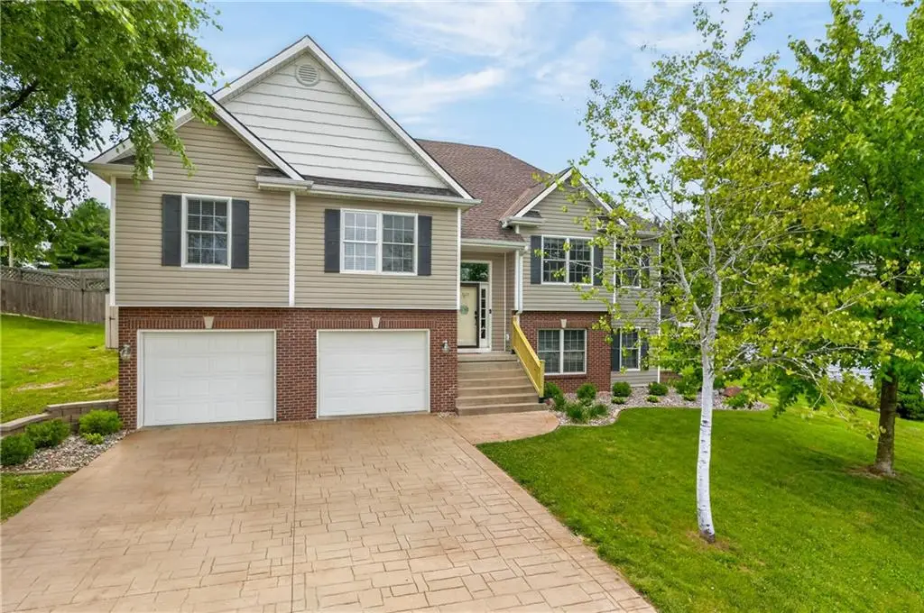 5125 Brookhaven Drive, Saint Joseph, MO 64507 - #1