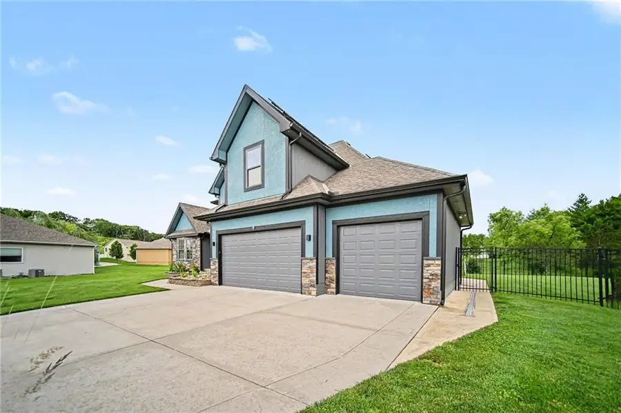 3221 S Mize Ridge Court, Independence, MO 64057 - #3