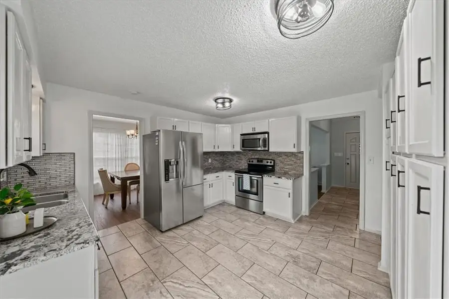901 NW Springwood Drive, Blue Springs, MO 64015 - #2