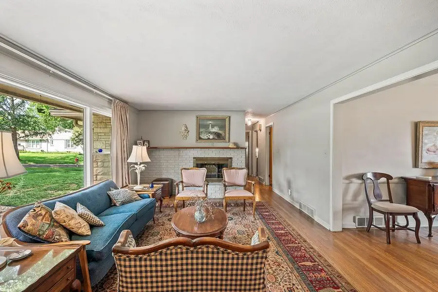 8601 Metcalf Avenue, Overland Park, KS 66212 - #2