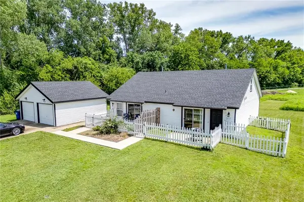 3615-3617 Brush Creek Drive, Lawrence, KS 66047