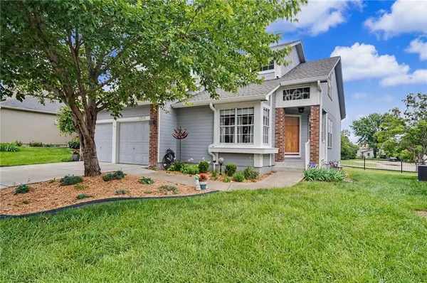 3516 SW Willow Brook Lane, Topeka, KS 66614