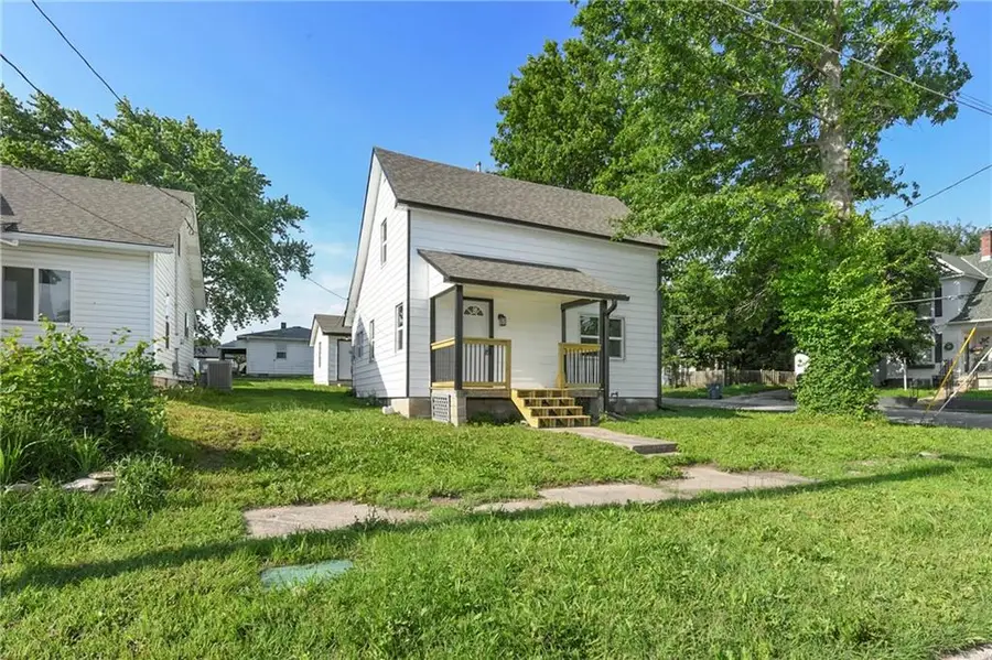 111 E Dryden Street, Odessa, MO 64076 - #2