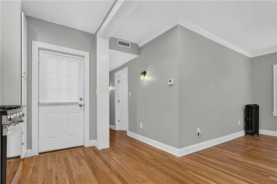 212 Emanual Cleaver Boulevard E, Kansas City, MO 64112 - #2