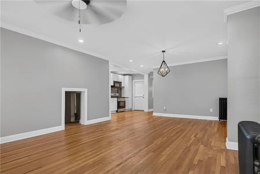 212 Emanual Cleaver Boulevard E, Kansas City, MO 64112 - #3