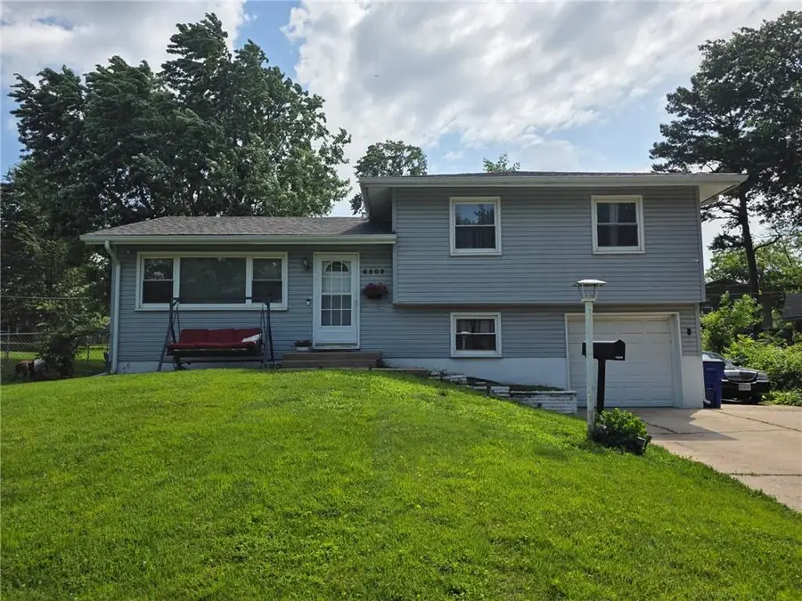 6509 N Bellefontaine Avenue, Gladstone, MO 64119 - #3
