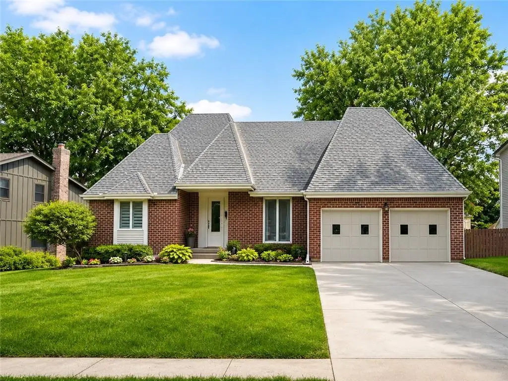 7917 Alden Street, Lenexa, KS 66215 - #1