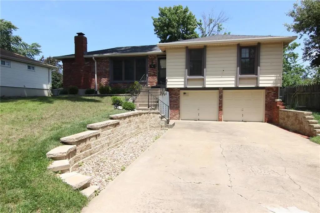 11200 W 51st Terrace, Shawnee, KS 66203 - #1