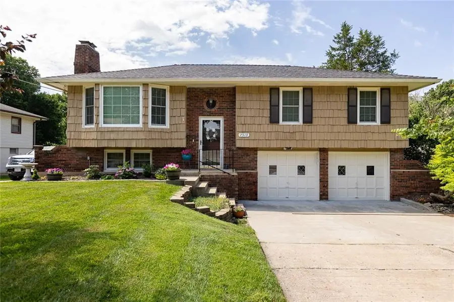 7513 W High Drive, Pleasant Valley, MO 64068 - #2