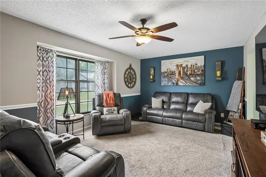 906 Shiloh Court, Liberty, MO 64068 - #3