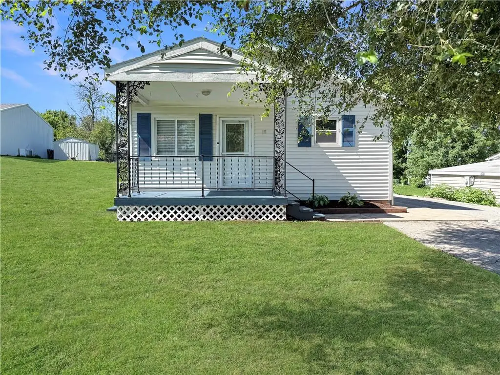 18 E 27th Street, Higginsville, MO 64037 - #1