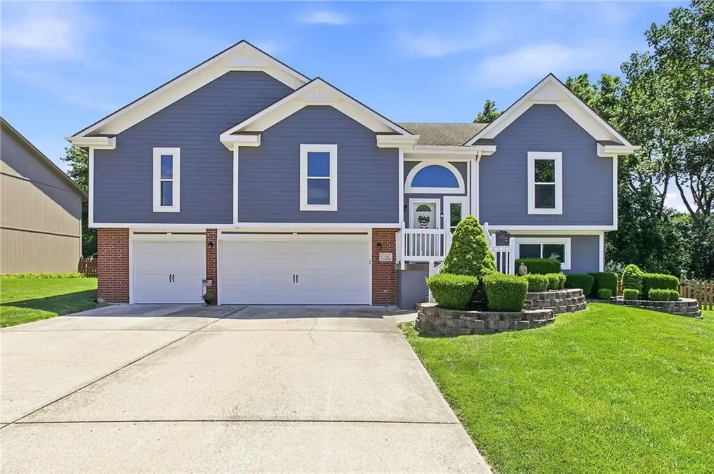 1301 NE Foxwood Drive, Lees Summit, MO 64086 - #1