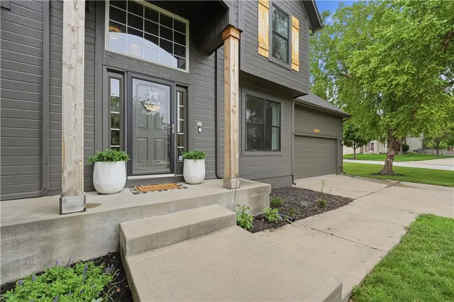 15883 W 154th Terrace, Olathe, KS 66062 - #2