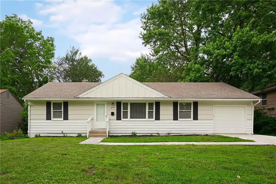 8600 Ford Avenue, Raytown, MO 64138 - #2