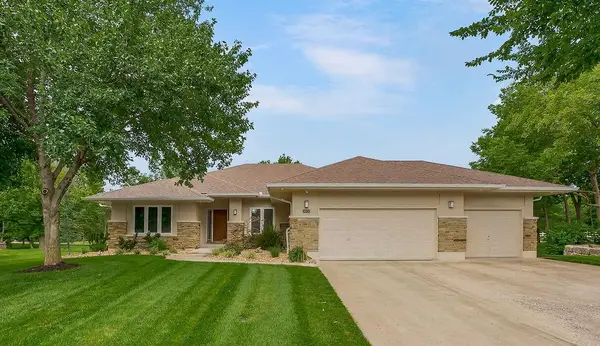 3024 S Fallbrook Court, Blue Springs, MO 64015