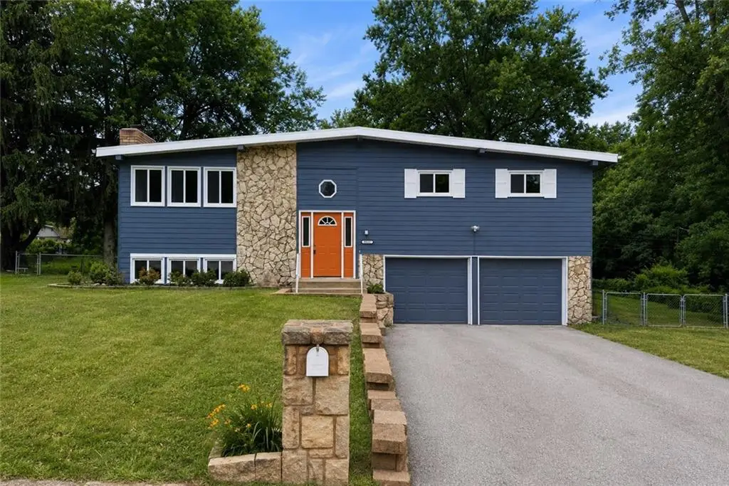 8021 Brookside Circle, Kansas City, KS 66109 - #1