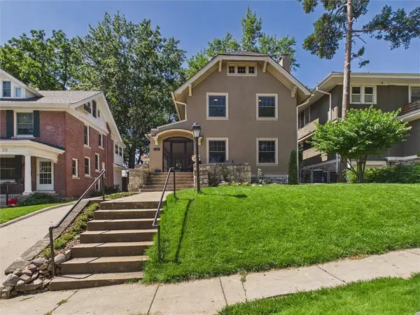 33 E 53rd Terrace, Kansas City, MO 64112
