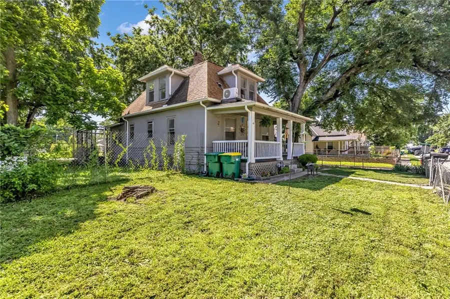 1129 S 36th Street, Kansas City, KS 66106 - #2