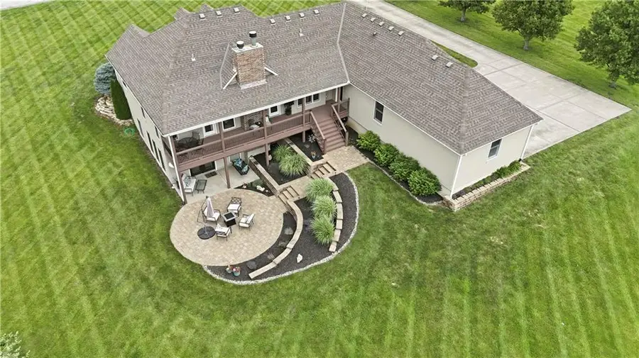 24407 Woodland Circle, Lees Summit, MO 64086 - #2