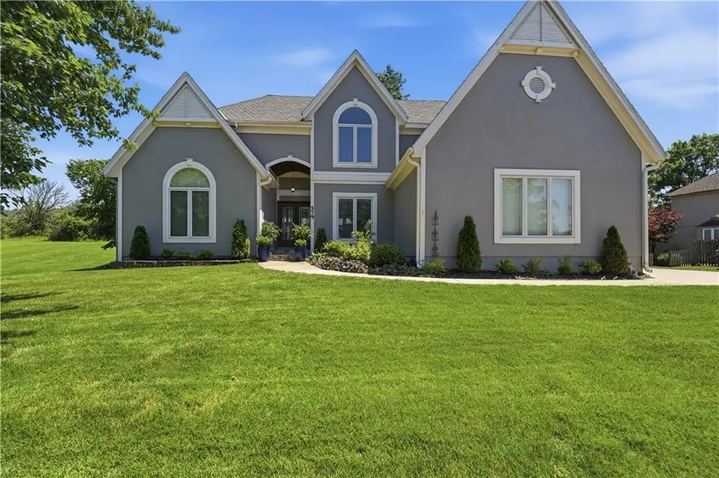 579 N Winnebago Drive, Lake Winnebago, MO 64034 - #1